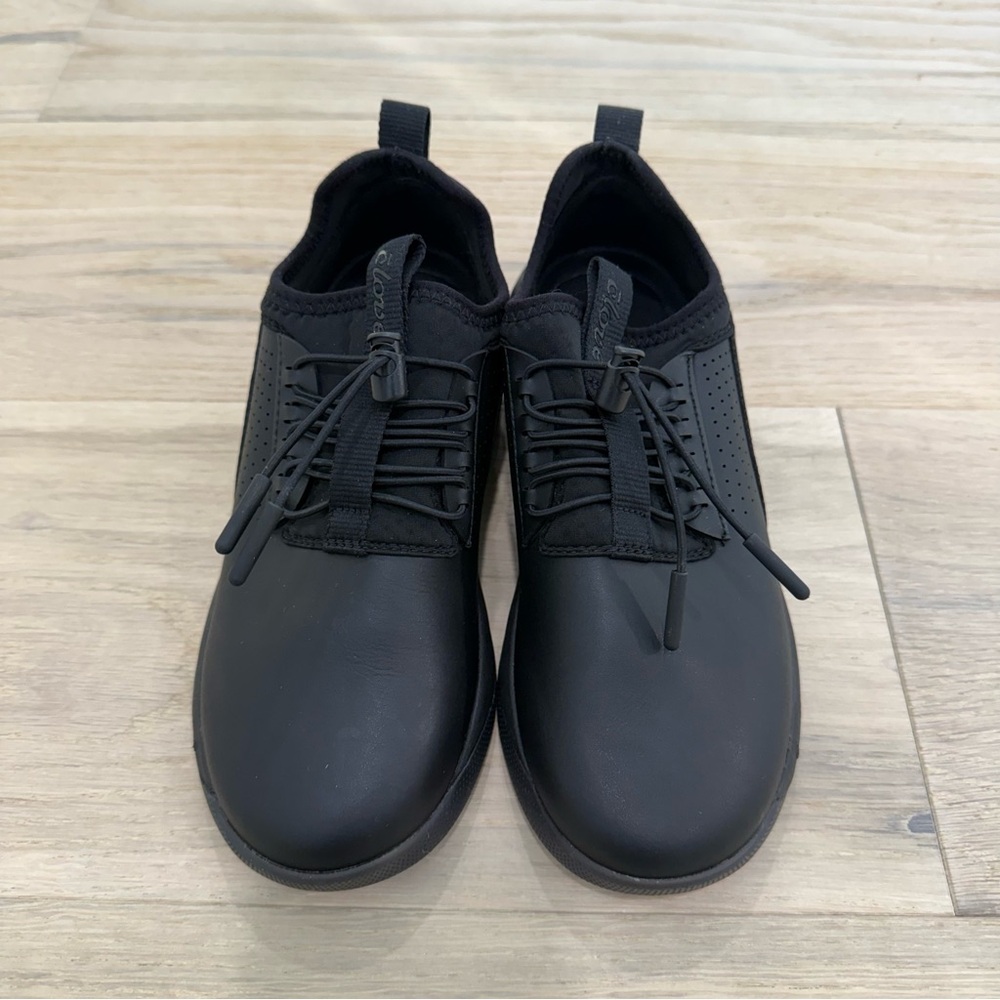 Clove Classic Shoes Sneakers
Nursing Core All Black Size 6 - Picture 2 of 7